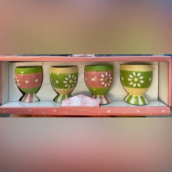 🐣🐣🐣BOGOHO 🐣🐣🐣Johanna Parker Carnival Cottage Egg Cups - Picture 1 of 7